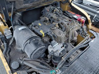 Carretilla contrapesada de 4 ruedas Caterpillar DP55NT MC