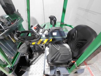 Carretilla multidireccional Combilift COMBI CB2500