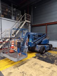 Plataforma articulada Upright AB46E