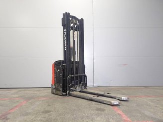 Apilador con conductor acompañante Hangcha CDD12-E