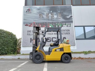 Carretilla contrapesada de 4 ruedas Caterpillar GP25N
