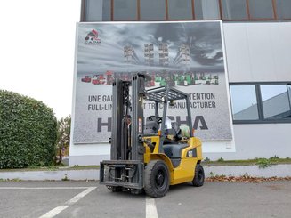 Carretilla contrapesada de 4 ruedas Caterpillar GP25N