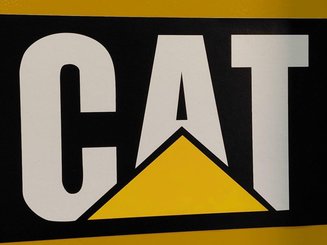 Carretilla retráctil multidireccional Caterpillar NRM20K