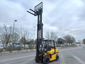 Carretilla contrapesada de 4 ruedas Yale GLP40 VX