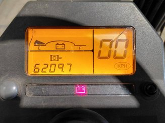 Carretilla contrapesada de 3 ruedas Caterpillar EP18NT - 10