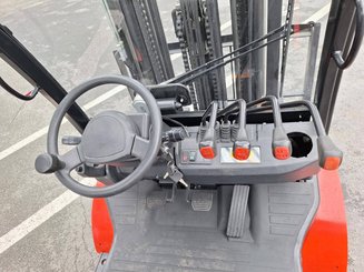 Carretilla contrapesada de 4 ruedas Hangcha XF30G - 14