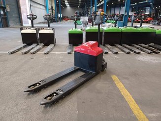Transpaleta con conductor acompañante Hangcha CBD16-ET