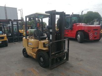 Carretilla contrapesada de 4 ruedas Caterpillar GP25K