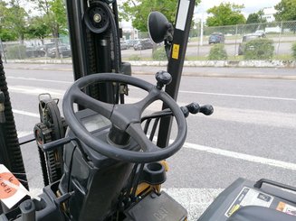 Carretilla contrapesada de 4 ruedas Caterpillar EC25N
