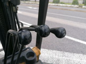 Carretilla contrapesada de 4 ruedas Caterpillar EC25N
