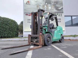 Carretilla contrapesada de 4 ruedas Mitsubishi FD50N