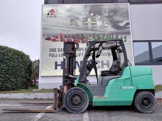 Carretilla contrapesada de 4 ruedas Mitsubishi FD50N
