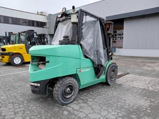 Carretilla contrapesada de 4 ruedas Mitsubishi FD50N