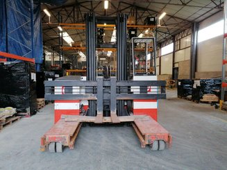 Carretilla multidireccional carga lateral Combilift ESA30