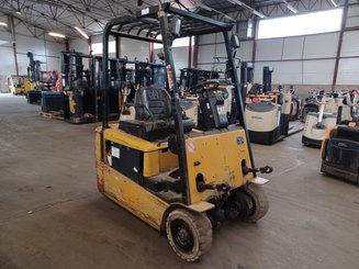 Carretilla contrapesada de 3 ruedas Caterpillar EP18KT - 3