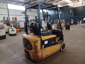 Carretilla contrapesada de 3 ruedas Caterpillar EP18KT - 2