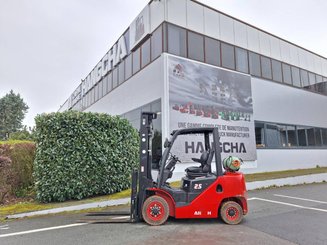 Carretilla contrapesada de 4 ruedas Hangcha XF25G