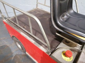 Tractor industrial STI ST1,850 - 11