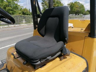 Carretilla contrapesada de 4 ruedas Caterpillar GC45K - 5