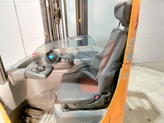 Carretilla retráctil BT RRE 160