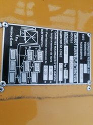 Carretilla contrapesada de 4 ruedas Caterpillar EC55N