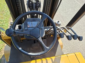 Carretilla contrapesada de 4 ruedas Caterpillar EC55N