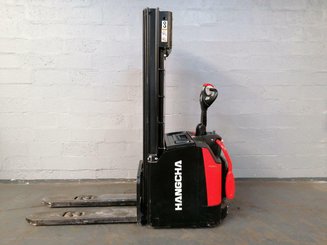 Apilador con plataforma Hangcha CDD16-AZ3S