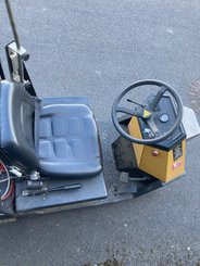 Tractor de remolque Spijkstaal 210