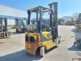 Carretilla contrapesada de 4 ruedas Yale GLP20SVX