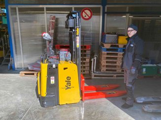 Apilador Yale MS12X