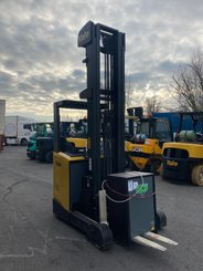 Carretilla retráctil Yale MR14