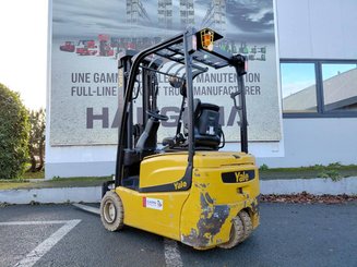 Carretilla eléctrica Yale ERP16VT