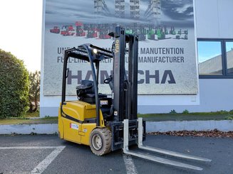 Carretilla eléctrica Yale ERP16VT