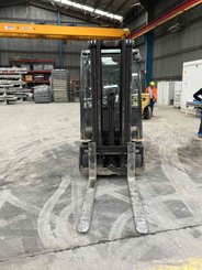 Carretilla eléctrica Yale ERP30VL