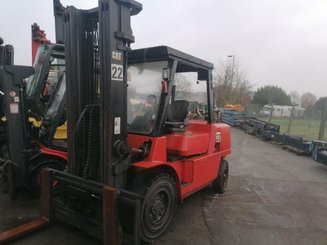Carretilla contrapesada de 4 ruedas Caterpillar GP45K