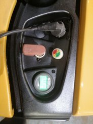 Transpaleta con conductor acompañante Caterpillar NPP20M - 8