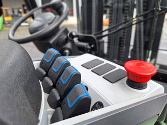 Carretilla contrapesada de 4 ruedas Hangcha XC30i