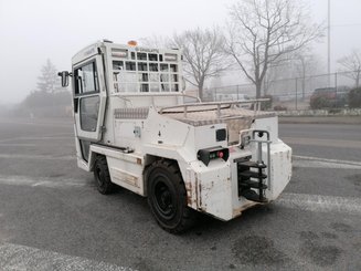 Tractor de remolque Charlatte T135