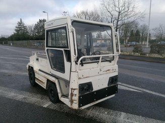 Tractor de remolque Charlatte T135