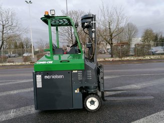 Carretilla multidireccional Combilift CBE2500 - 2