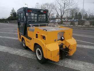 Tractor de remolque Jungheinrich EZS 6250