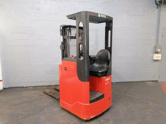 Apilador con conductor sentado Fenwick L12 - 3