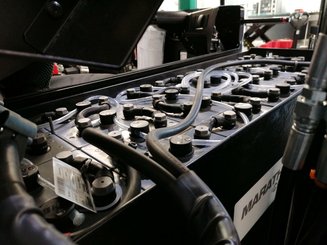 Carretilla retráctil Mitsubishi RB16N2HS