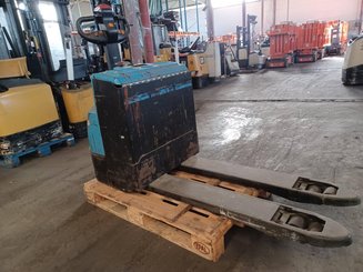 Transpaleta con conductor acompañante Heli CBD20-150 - 1