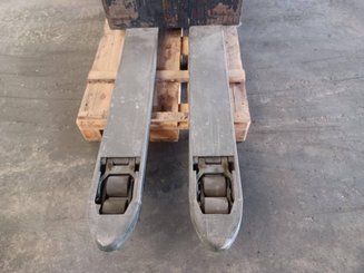 Transpaleta con conductor acompañante Heli CBD20-150 - 4