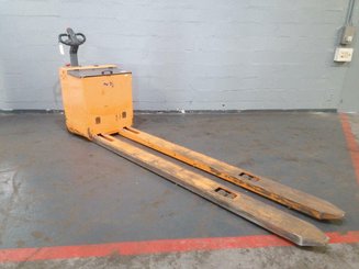 Transpaleta con conductor acompañante OMG 330K - 1