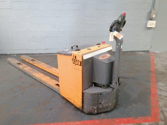 Transpaleta con conductor acompañante OMG 330K - 3
