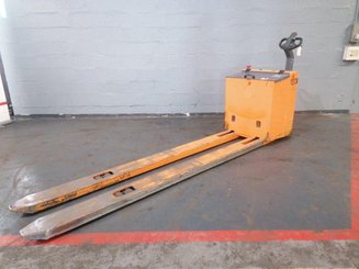Transpaleta con conductor acompañante OMG 330K - 1