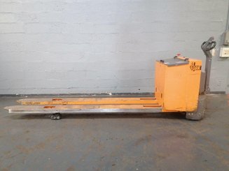 Transpaleta con conductor acompañante OMG 330K - 4