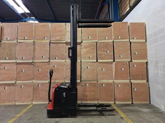 Apilador con conductor acompañante Hangcha CDD16-AC1-L